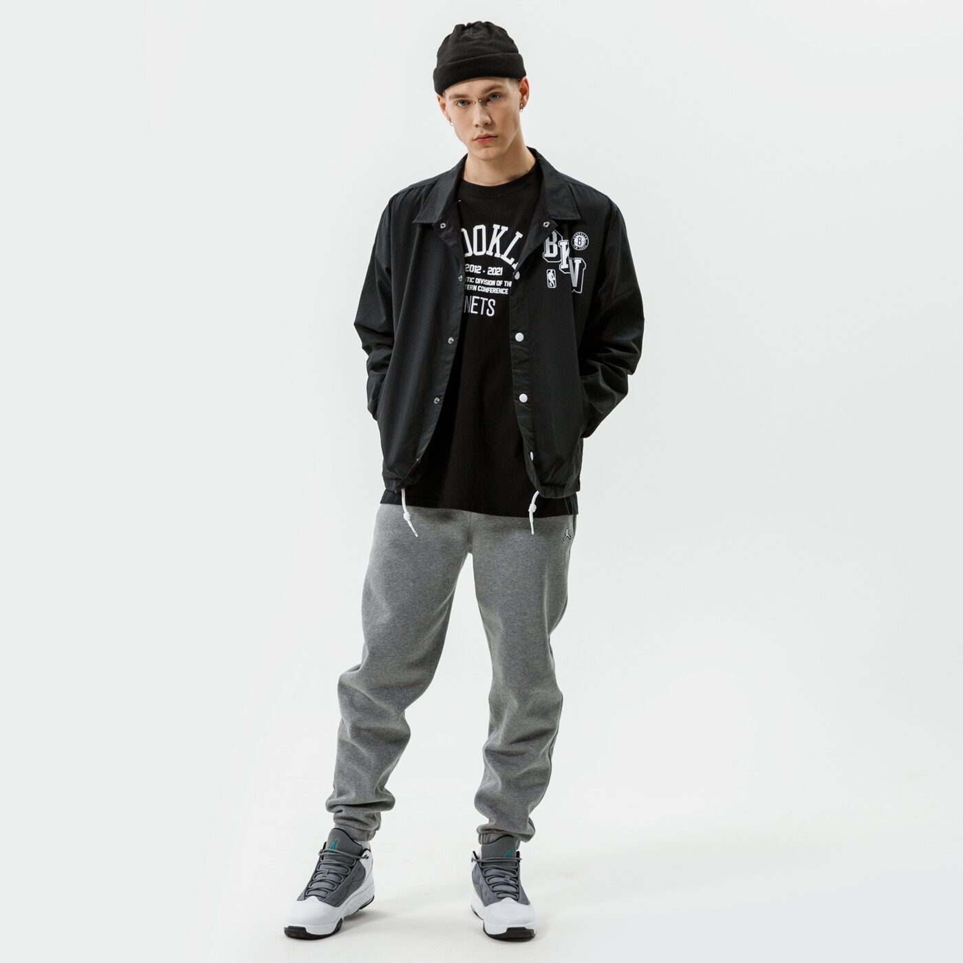 Мъжко преходно яке NIKE ЯКЕ BKN M NK JKT COACHES CTS 75 NBA db1429-010 цвят черен