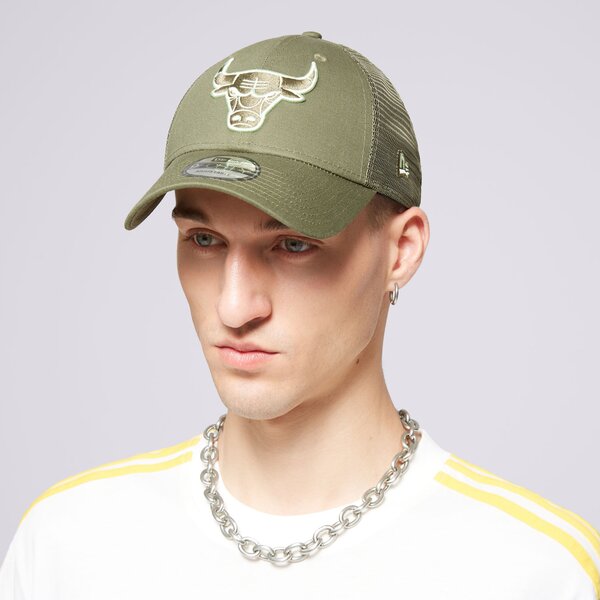 Мъжка шапка с козирка NEW ERA ШАПКА NBA 940 TRUCKER BULLS CHICAGO BULLS 60503605 цвят каки