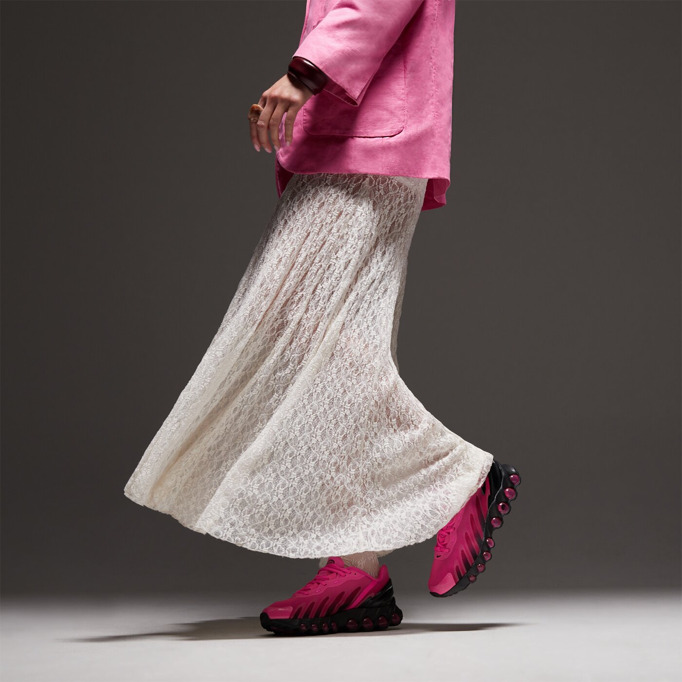 Дамски маратонки NIKE W AIR MAX DN8 hf5509-601 цвят розов