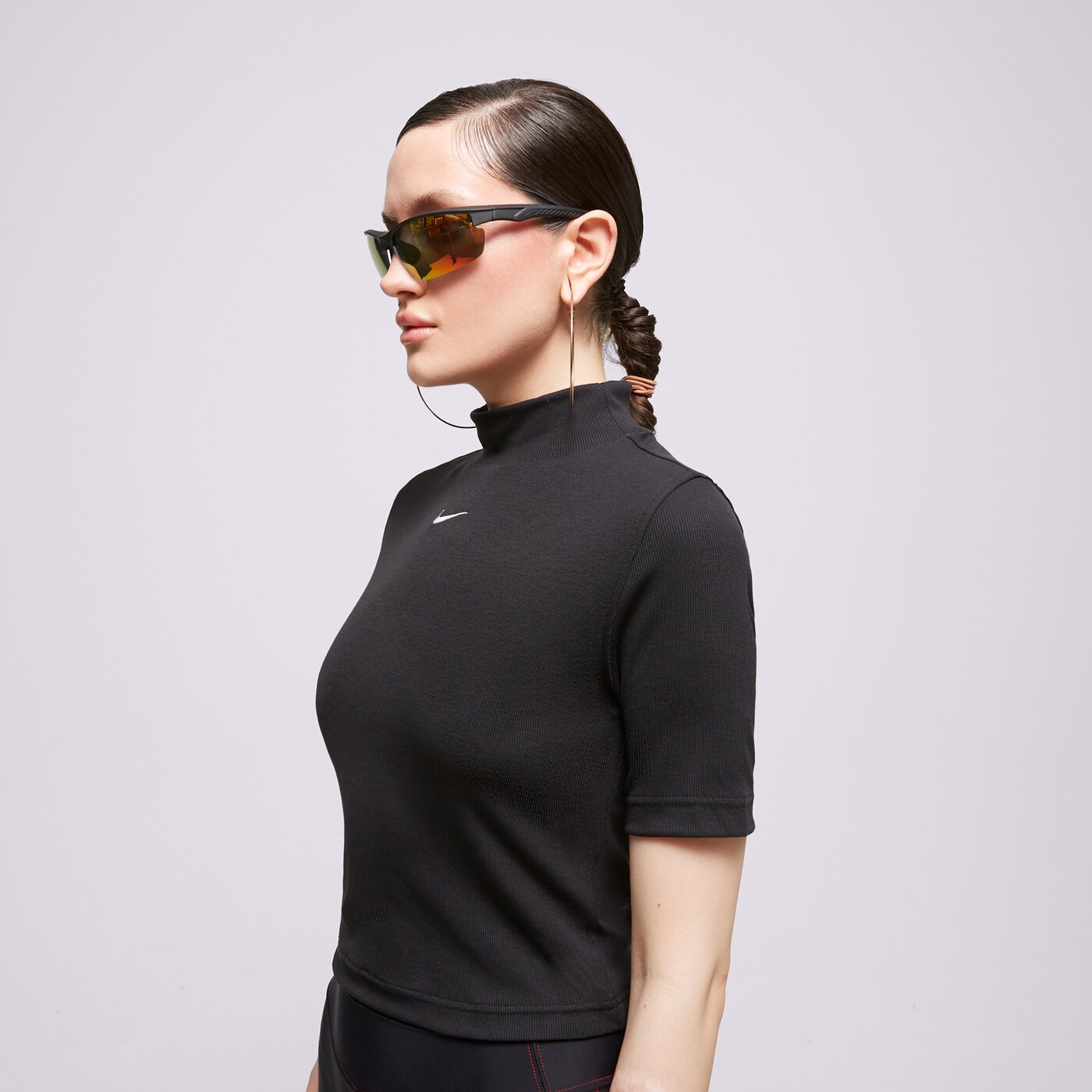 Дамска тениска NIKE ТЕНИСКА W NSW ESSNTL RIB MOCK SS ТОП dv7958-010 цвят черен