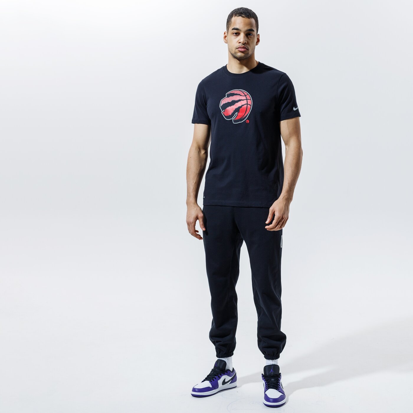 Мъжка тениска NIKE ТЕНИСКА TOR M NK DRY TEE ES ERND LGO NBA cz7315-010 цвят черен