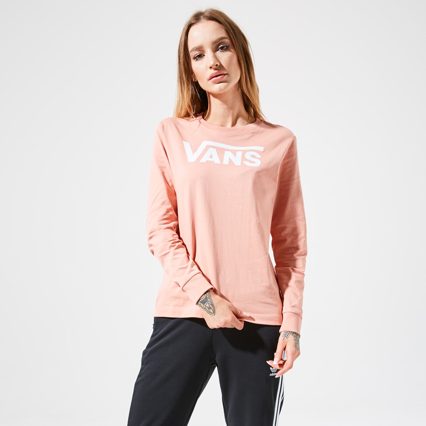 Дамска тениска VANS ТЕНИСКА FLYING V CLASSIC LS BF vn0a47wnzls1 цвят розов