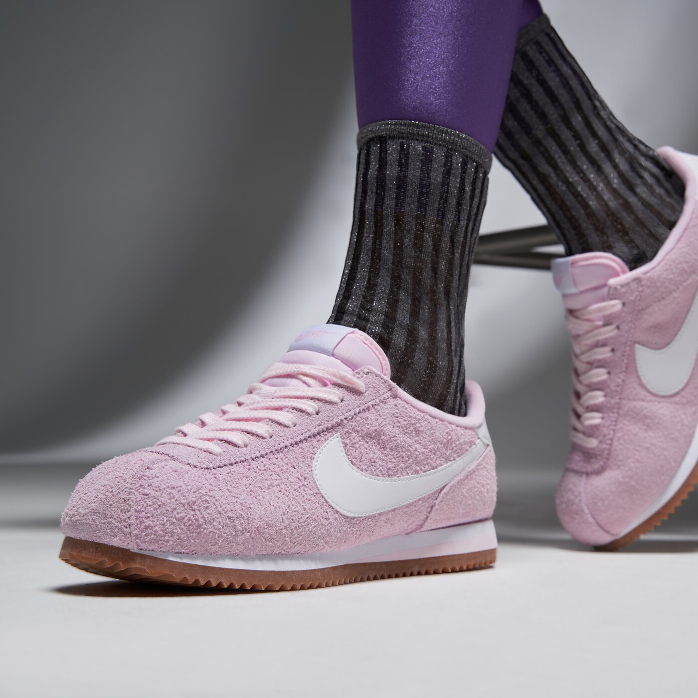 Дамски маратонки NIKE CORTEZ VINTAGE SUEDE fj2530-600 цвят розов