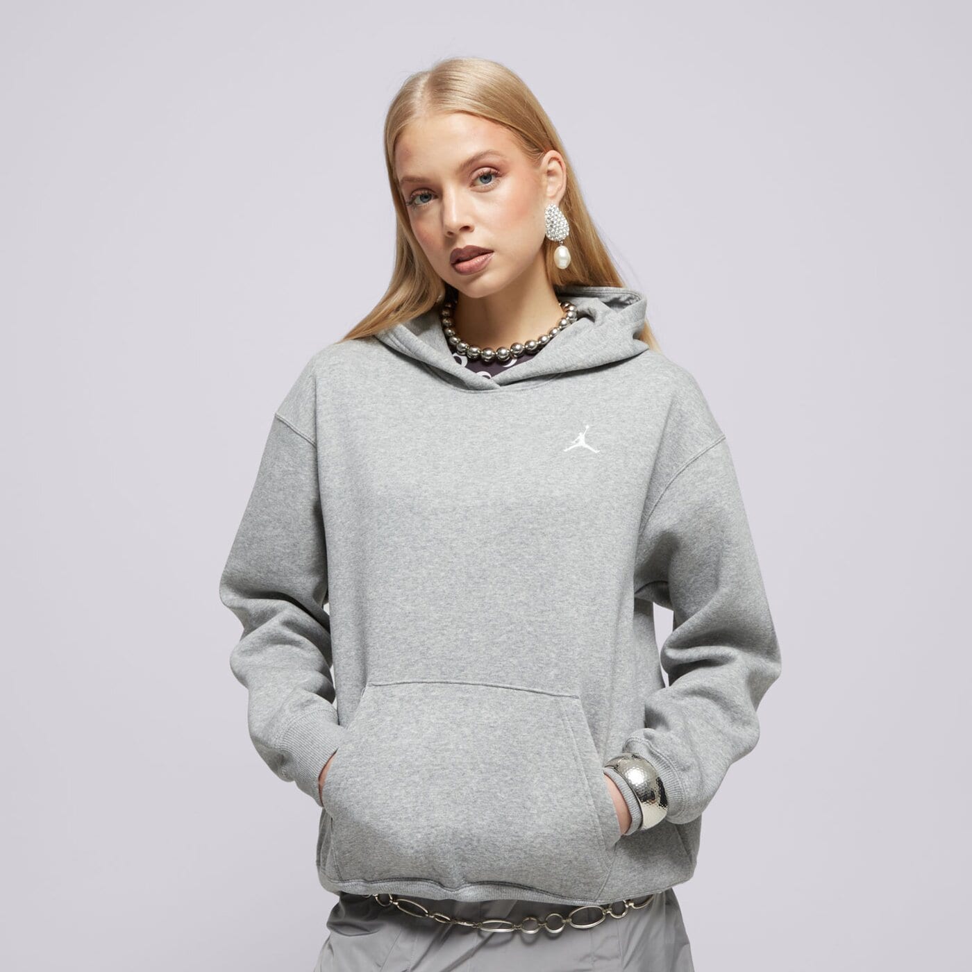Дамски суичър JORDAN СУИТЧЪР С КАЧУЛКА W J BRKLN FLC PO 24 fv7071-063 цвят сив