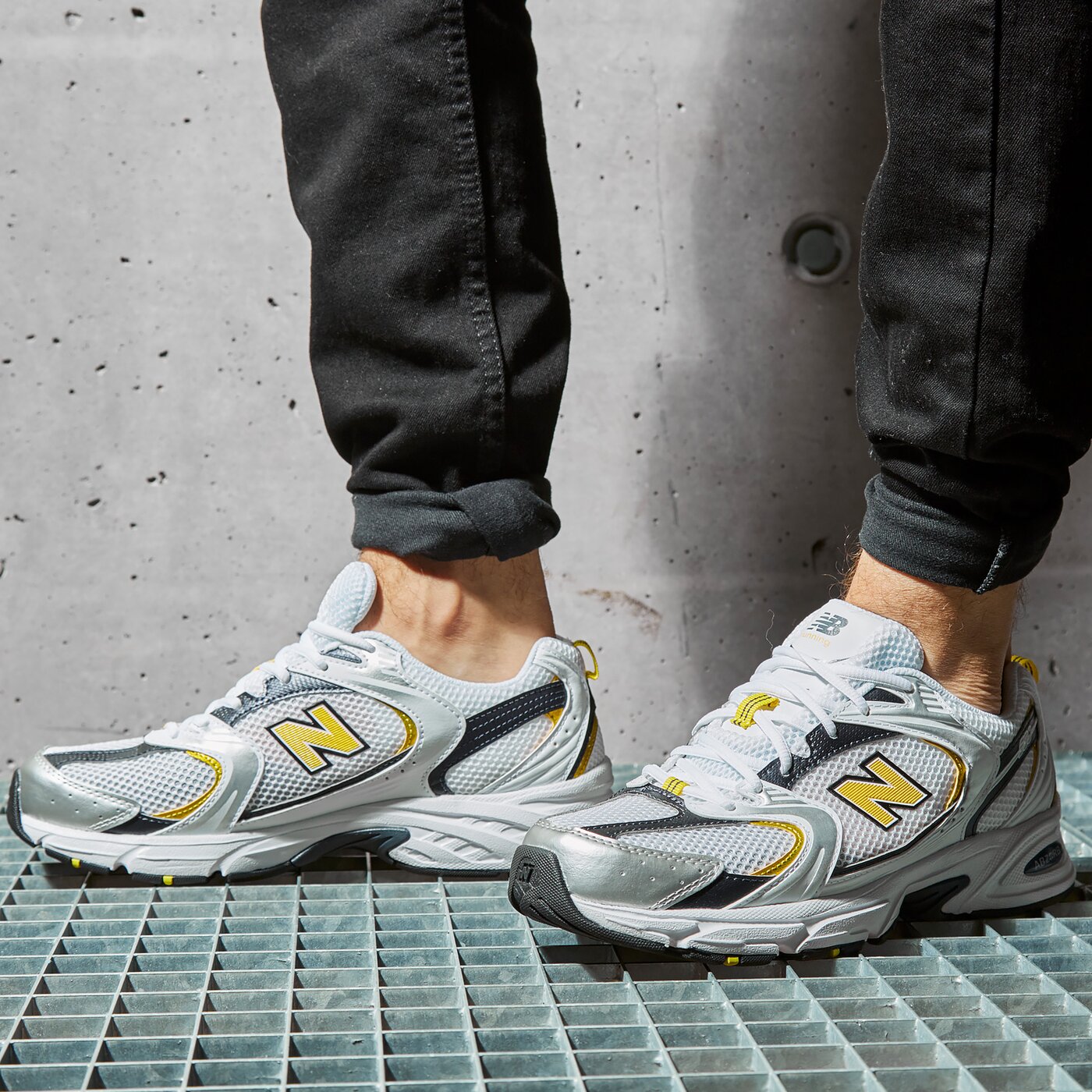 Мъжки маратонки NEW BALANCE 530  mr530unx цвят бял