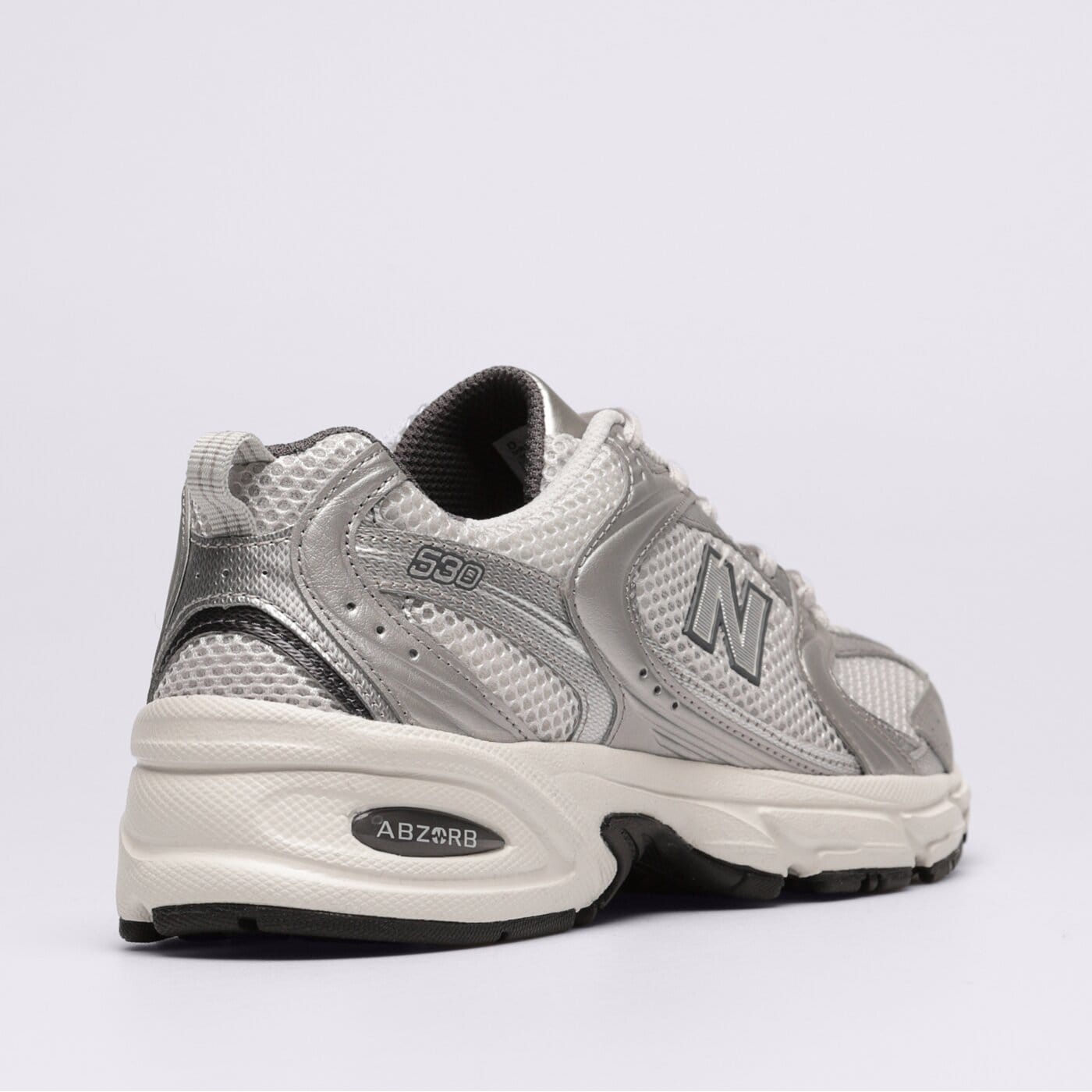 Дамски маратонки NEW BALANCE 530  mr530lg цвят сребърен