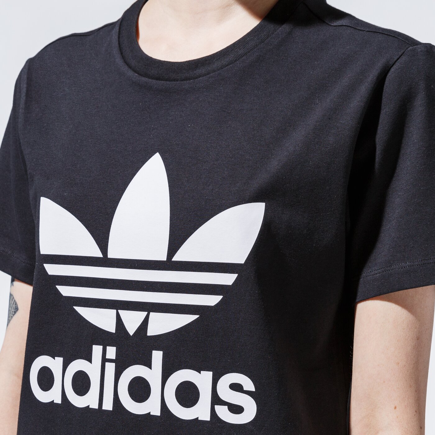 Дамска тениска ADIDAS ТЕНИСКА TREFOIL TEE #gn2896 цвят черен