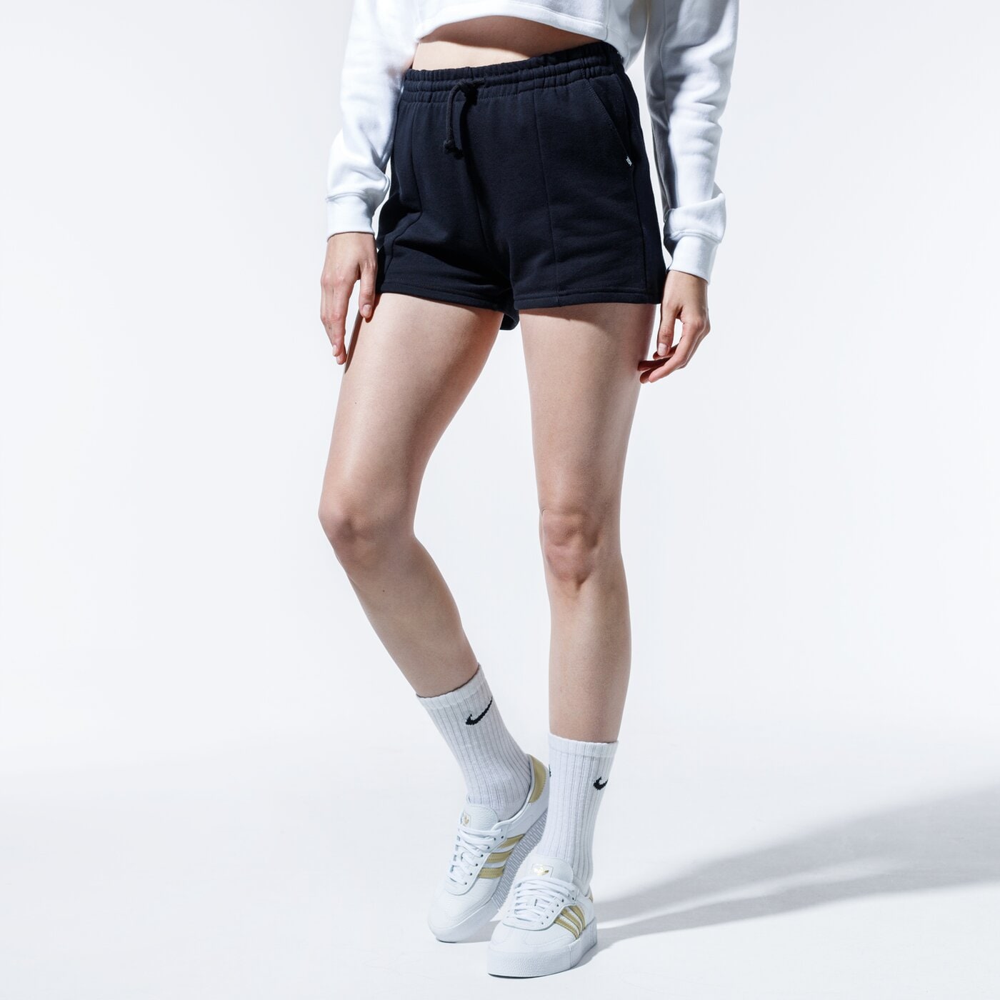 Дамски къси панталони VANS ШОРТИ STRAIT OUT SHORT vn0a4dpsblk1 цвят черен