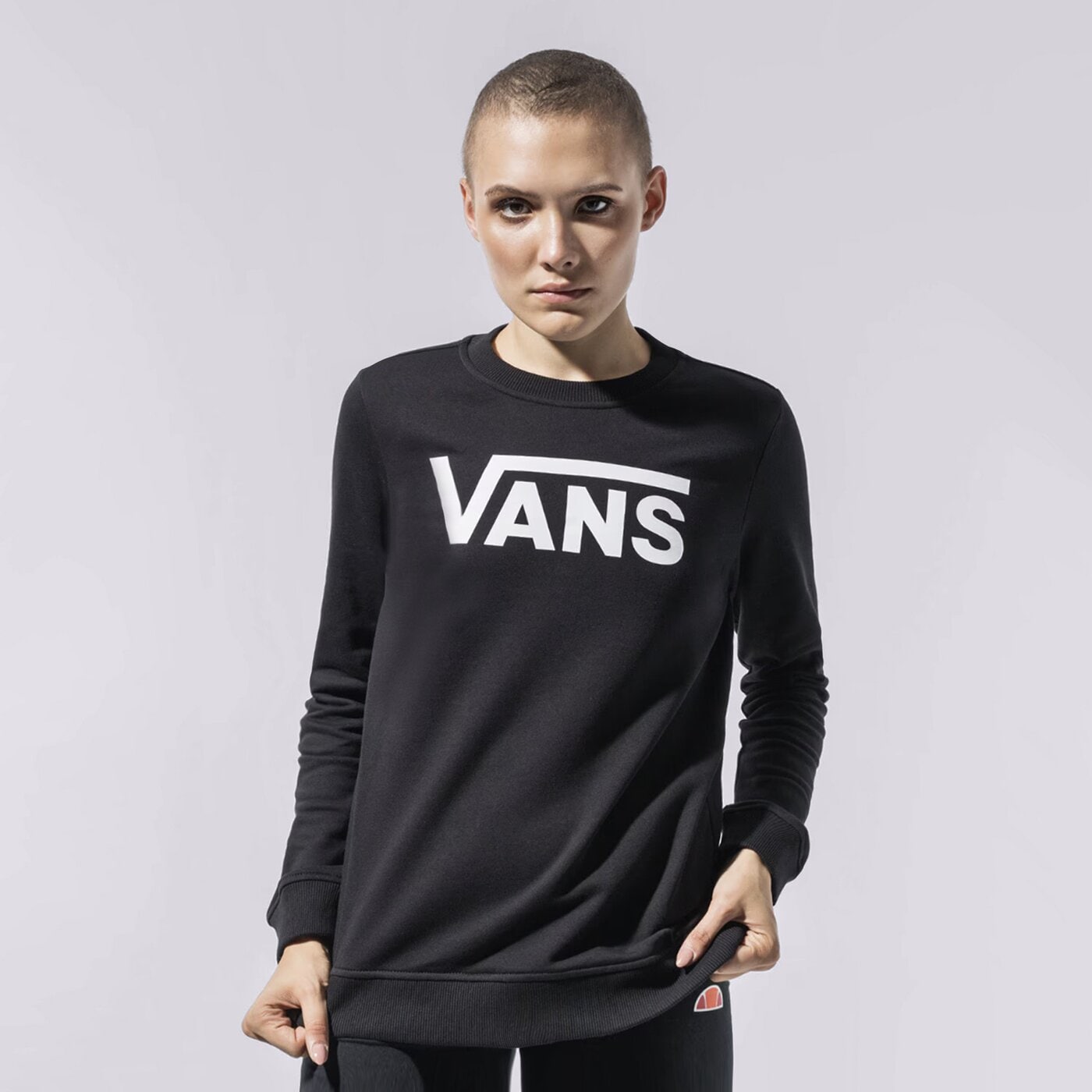 Дамски суичър VANS СУИТЧЪР CLASSIC V CREW vn0a4s97blk1 цвят черен