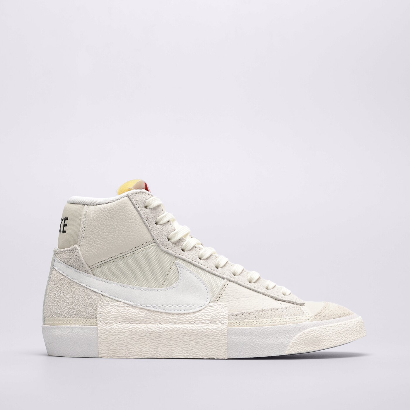 Мъжки маратонки NIKE BLAZER '77 PRO CLUB dq7673-003 цвят бежов
