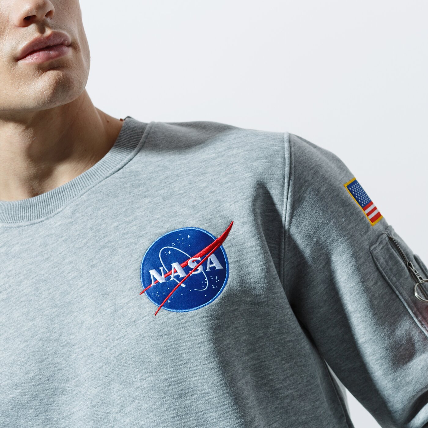 Мъжки суичър ALPHA INDUSTRIES СУИТЧЪР SPACE SHUTTLE SWEATER 178307-17 цвят сив