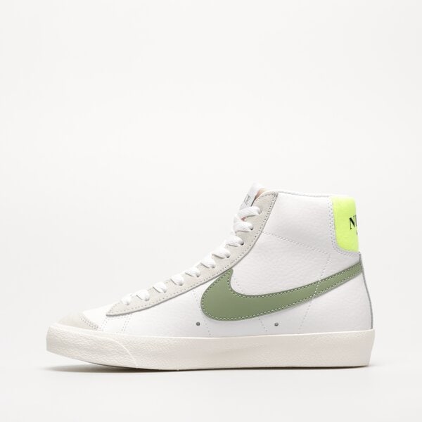 Дамски маратонки NIKE WMNS BLAZER MID '77  fj4740-100 цвят бял