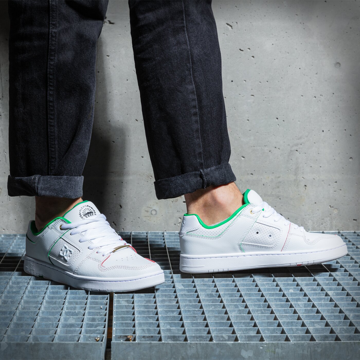 Мъжки маратонки DC MANTECA adys100686wrd цвят бял