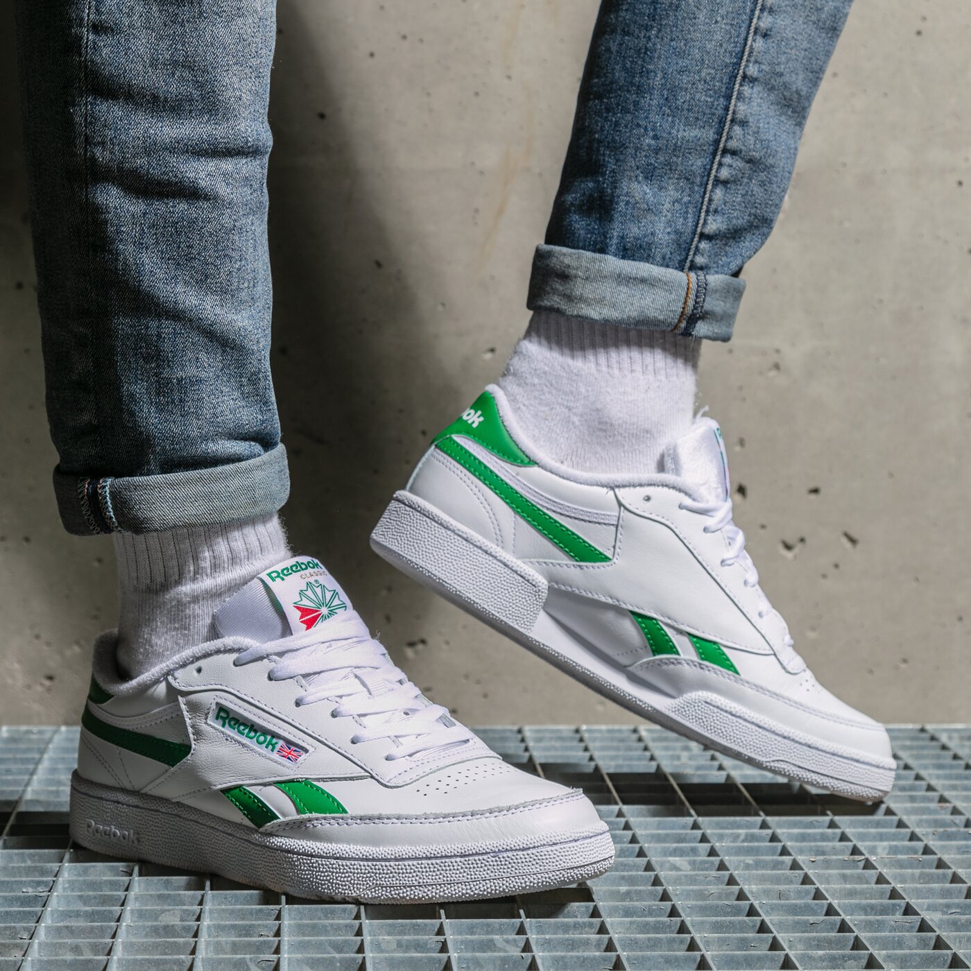 Мъжки маратонки REEBOK CLUB C REVENGE h04169 цвят бял
