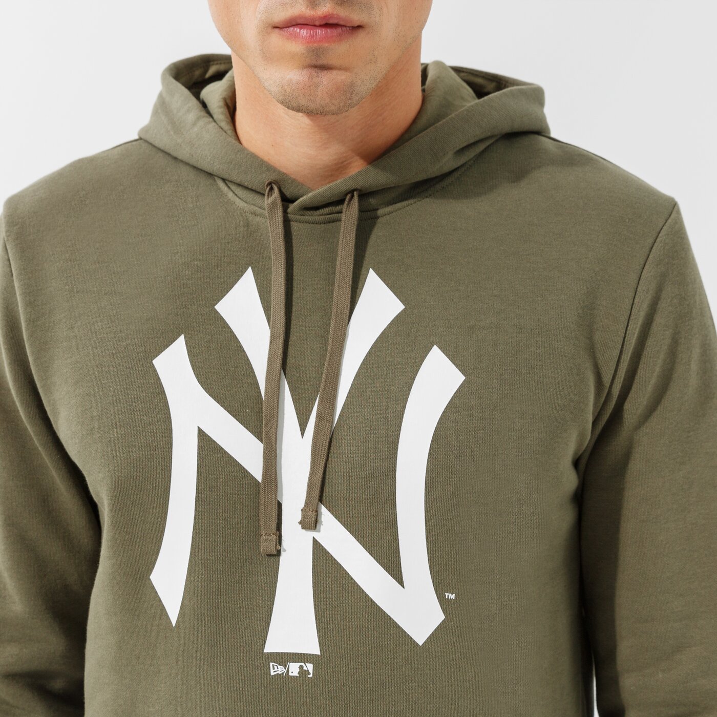 Мъжки суичър NEW ERA СУИТЧЪР С КАЧУЛКА NYY GREEN MLB APPAREL NEW YORK YAN 11863698 цвят зелен