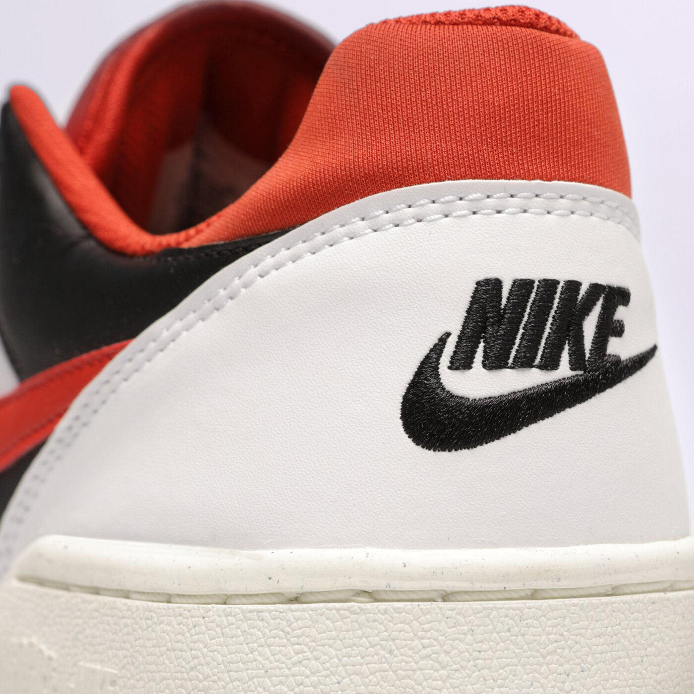 Мъжки маратонки NIKE FULL FORCE LO fb1362-102 цвят бял