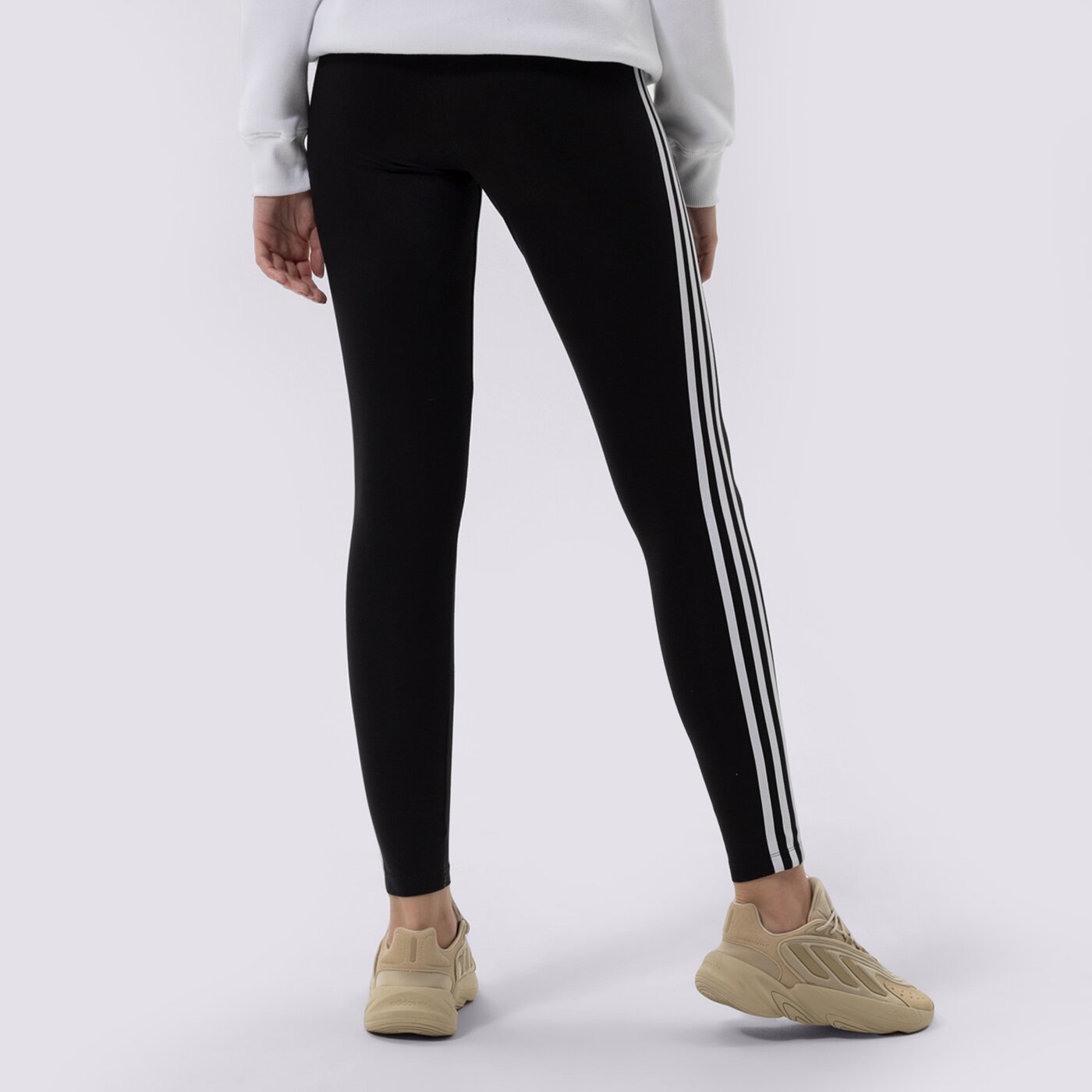 Дамски панталони ADIDAS КЛИН 3 STRIPES TIGHT h09426 цвят черен
