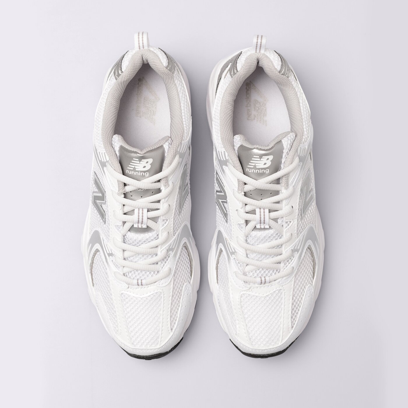 Дамски маратонки NEW BALANCE 530  mr530ema цвят бял