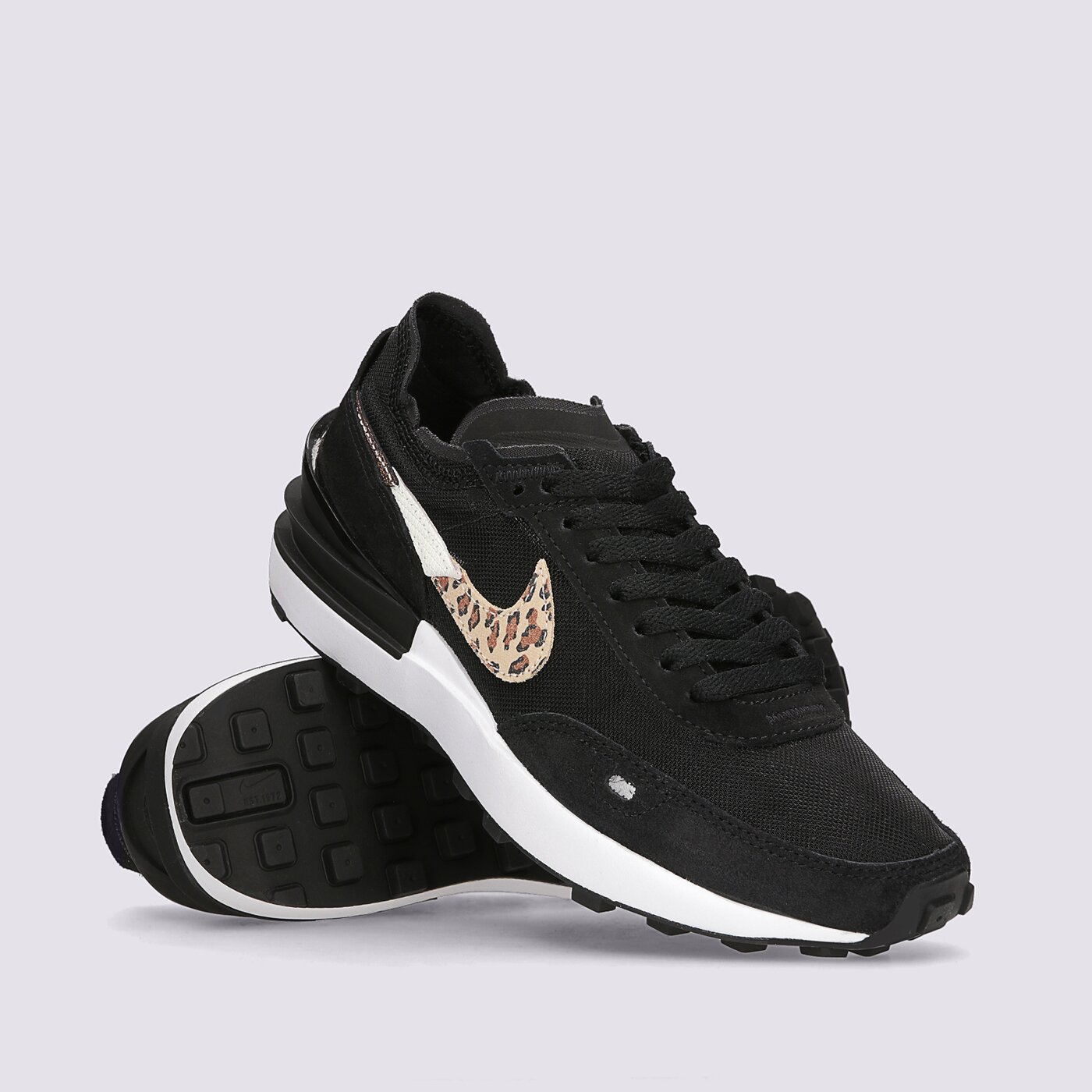 Дамски маратонки NIKE WAFFLE ONE SE dj9776-001 цвят черен