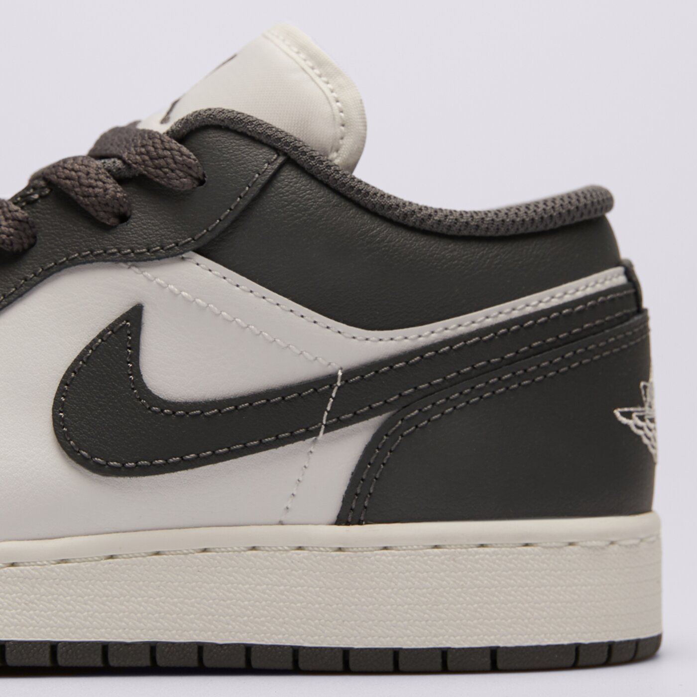 Детски маратонки AIR JORDAN 1 LOW  553560-044 цвят сив