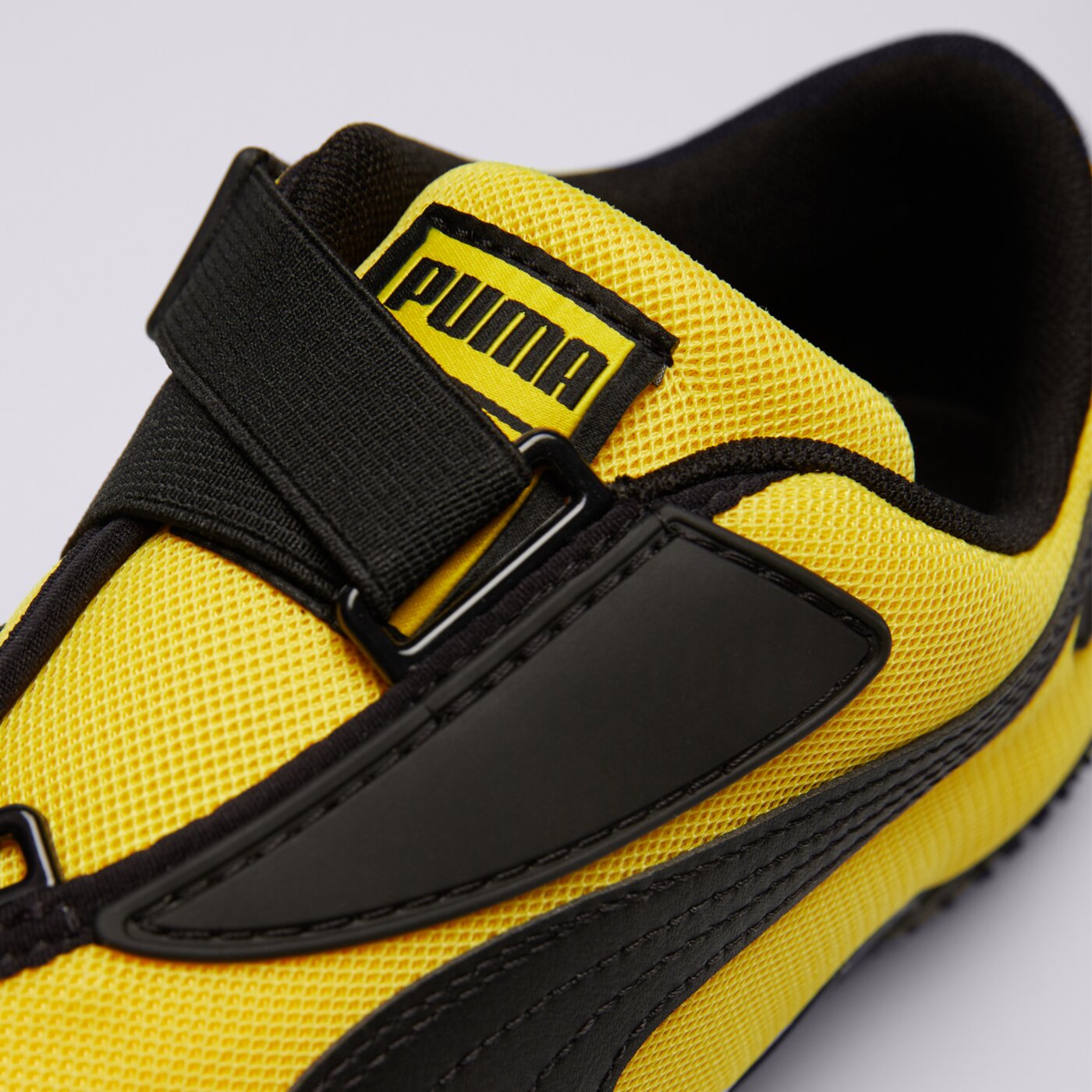 Дамски маратонки PUMA MOSTRO OG PRIME 40320615 цвят неоново жълто