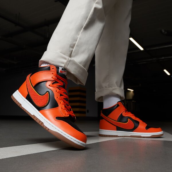 Мъжки маратонки NIKE DUNK HI RETRO UNIVERSITY dr8805-002 цвят черен