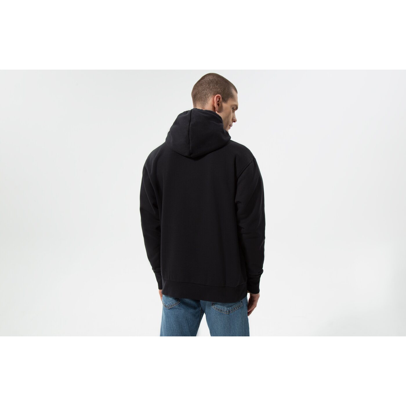 Мъжки суичър NIKE СУИТЧЪР С КАЧУЛКА BKN M NK FLC PO ESSNTL FTPK NBA dh9289-010 цвят черен