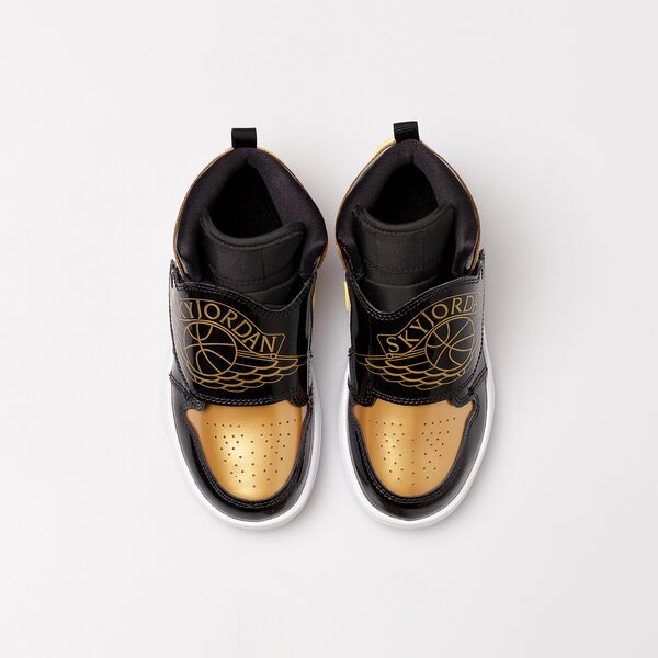 Детски маратонки SKY JORDAN 1 SE CBR BP  dv6069-071 цвят черен