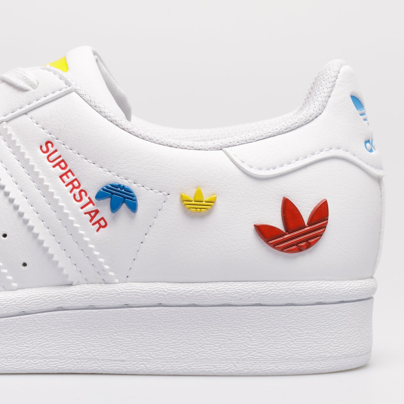 Детски маратонки ADIDAS SUPERSTAR J  gv8876 цвят бял