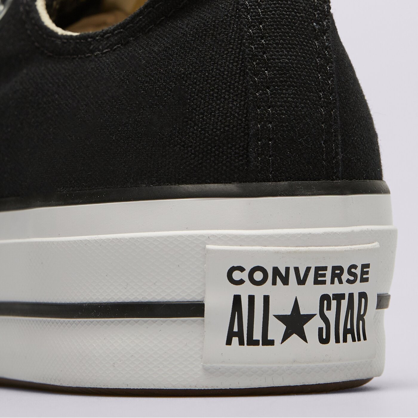 Дамски маратонки CONVERSE CHUCK TAYLOR ALL STAR LIFT CANVAS LOW TOP  560250c цвят черен