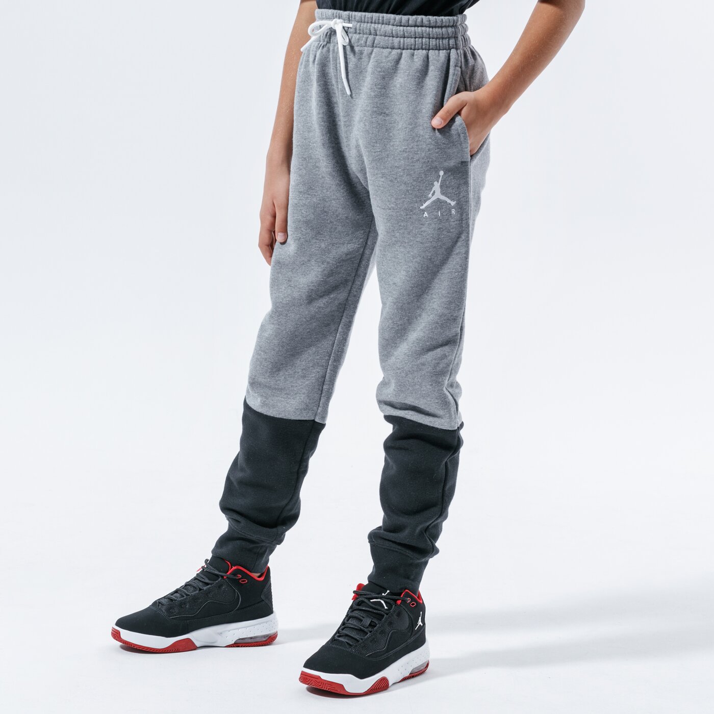 Детски панталони JORDAN ПАНТАЛОНИ JUMPMAN AIR FLEECE PANT BOY 957725-k6n цвят сив