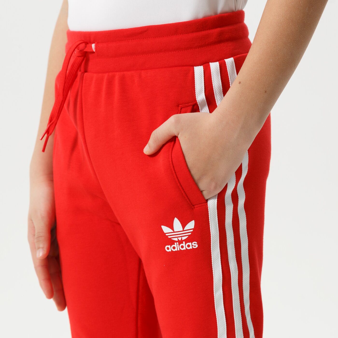 Детски панталони ADIDAS ПАНТАЛОНИ TREFOIL PANTS BOY hd2037 цвят червен