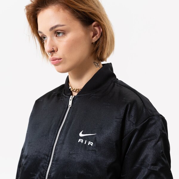 Дамско преходно яке NIKE ЯКЕ W NSW AIR BMBR JKT dv4372-010 цвят черен