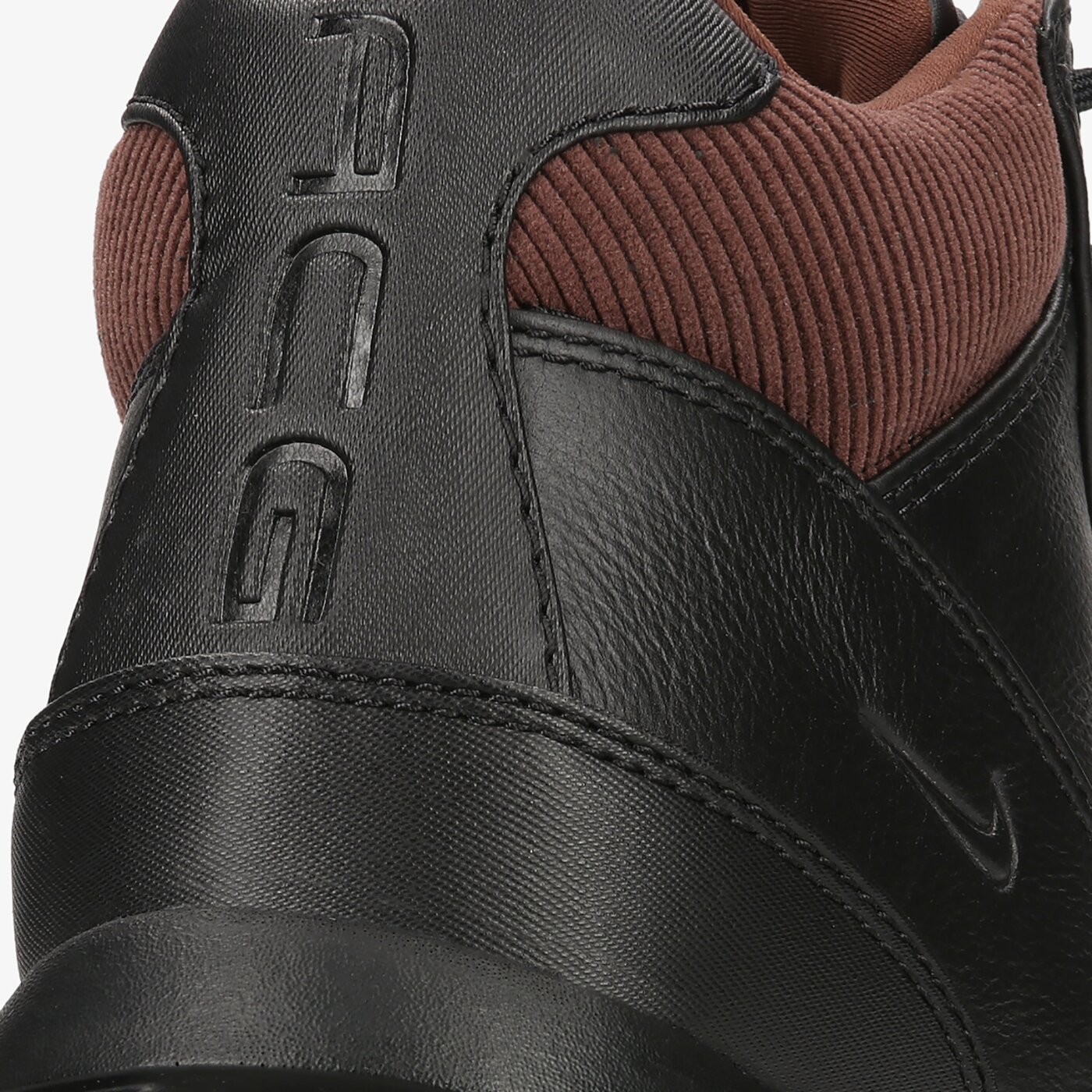 Мъжки зимни обувки NIKE AIR MAX GOADOME SE dc8868-001 цвят черен