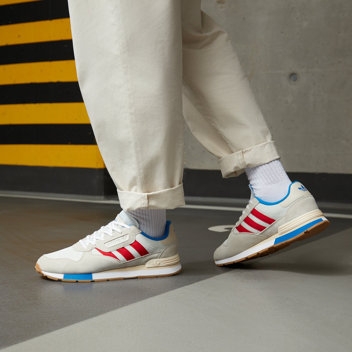 Мъжки маратонки ADIDAS TREZIOD 2 hp3121 цвят бежов