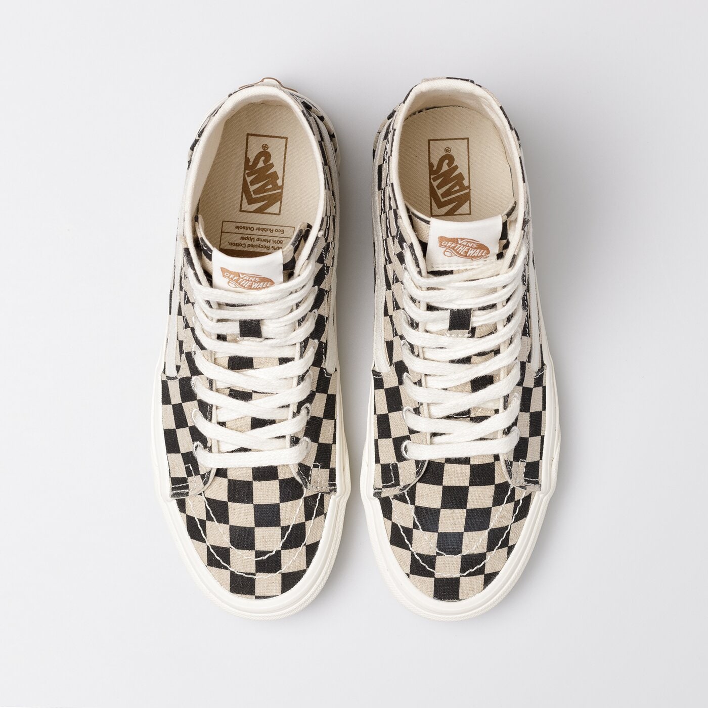 Дамски маратонки VANS UA SK8-HI TAPERED vn0a5kru7051 цвят бял