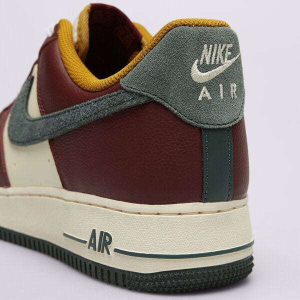 Мъжки маратонки NIKE AIR FORCE 1 '07 LV8 hq3612-113 цвят червен