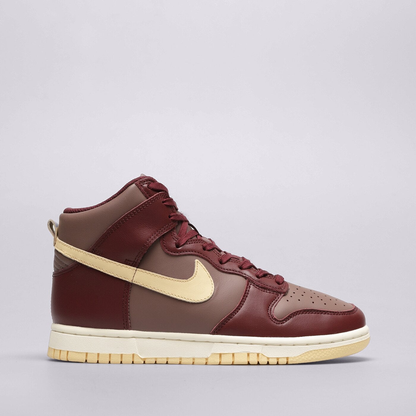 Дамски маратонки NIKE DUNK HIGH  dd1869-202 цвят бордо