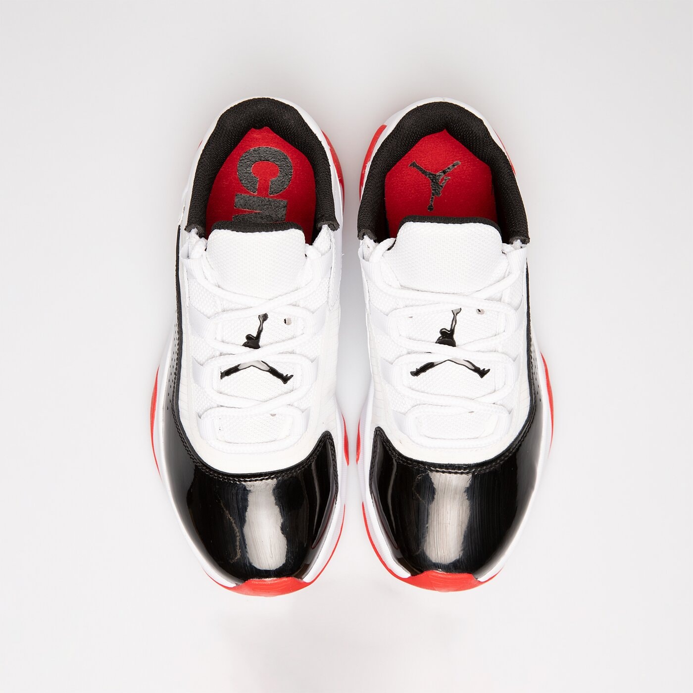 Детски маратонки AIR JORDAN 11 CMFT LOW BG  cz0907-102 цвят бял