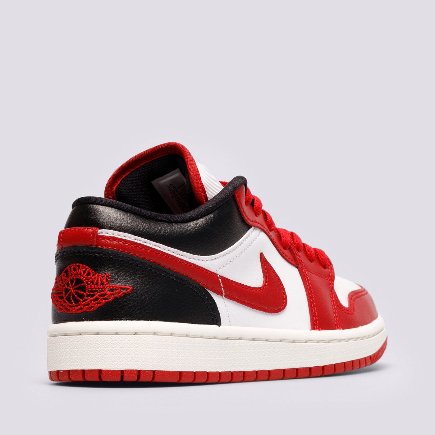Дамски маратонки AIR JORDAN 1 LOW  dc0774160 цвят червен