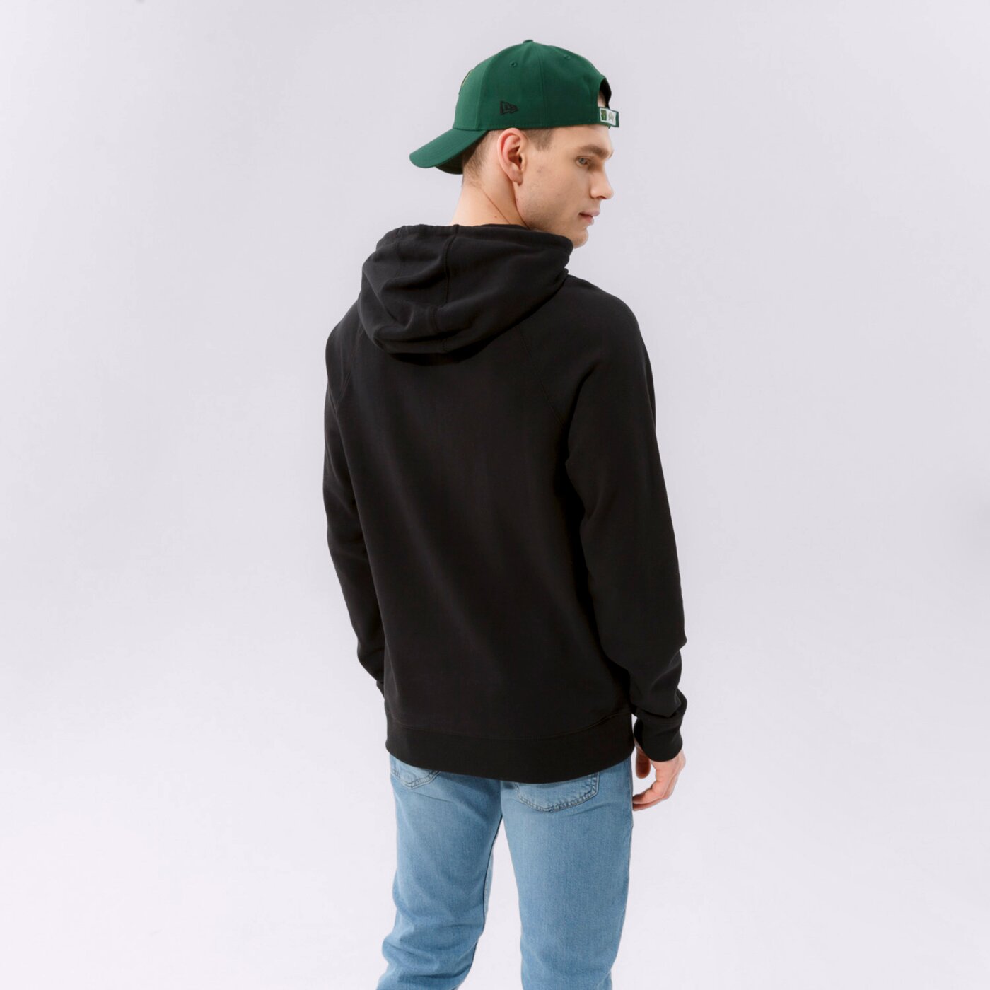 Мъжки суичър VANS СУИТЧЪР С КАЧУЛКА MN VERSA vn0a49snz7w1 цвят черен