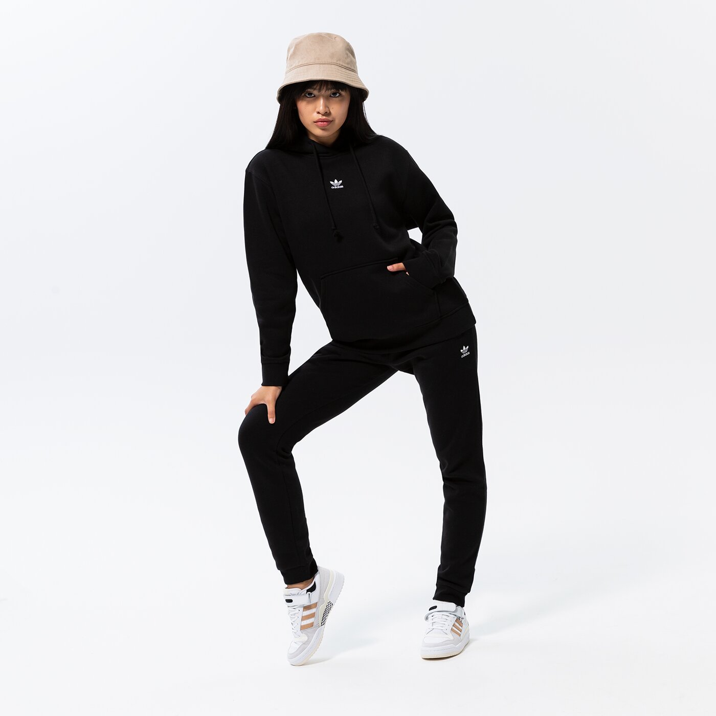 Дамски суичър ADIDAS ESSENTIAL FLEECE OVERHEAD HOODIE  h34725 цвят черен