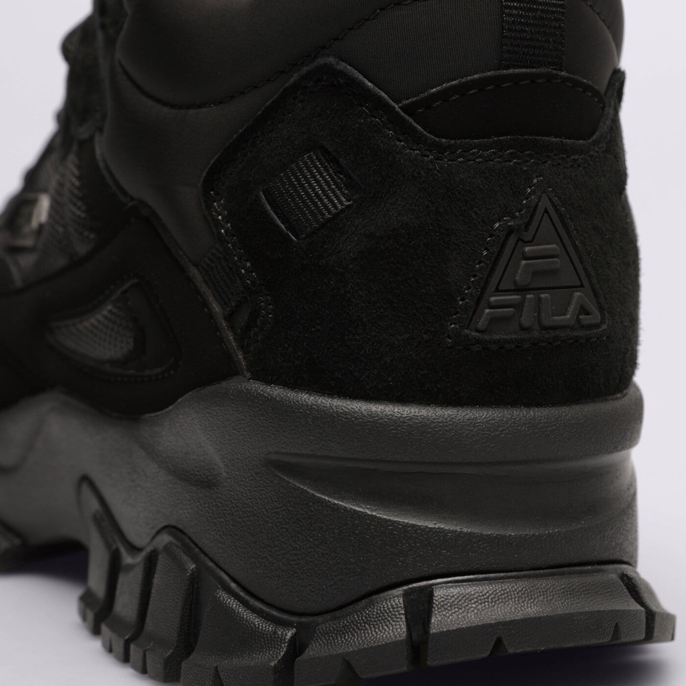 Мъжки зимни обувки FILA RAY TRACER TR 2 MID 1rm01332-001 цвят черен