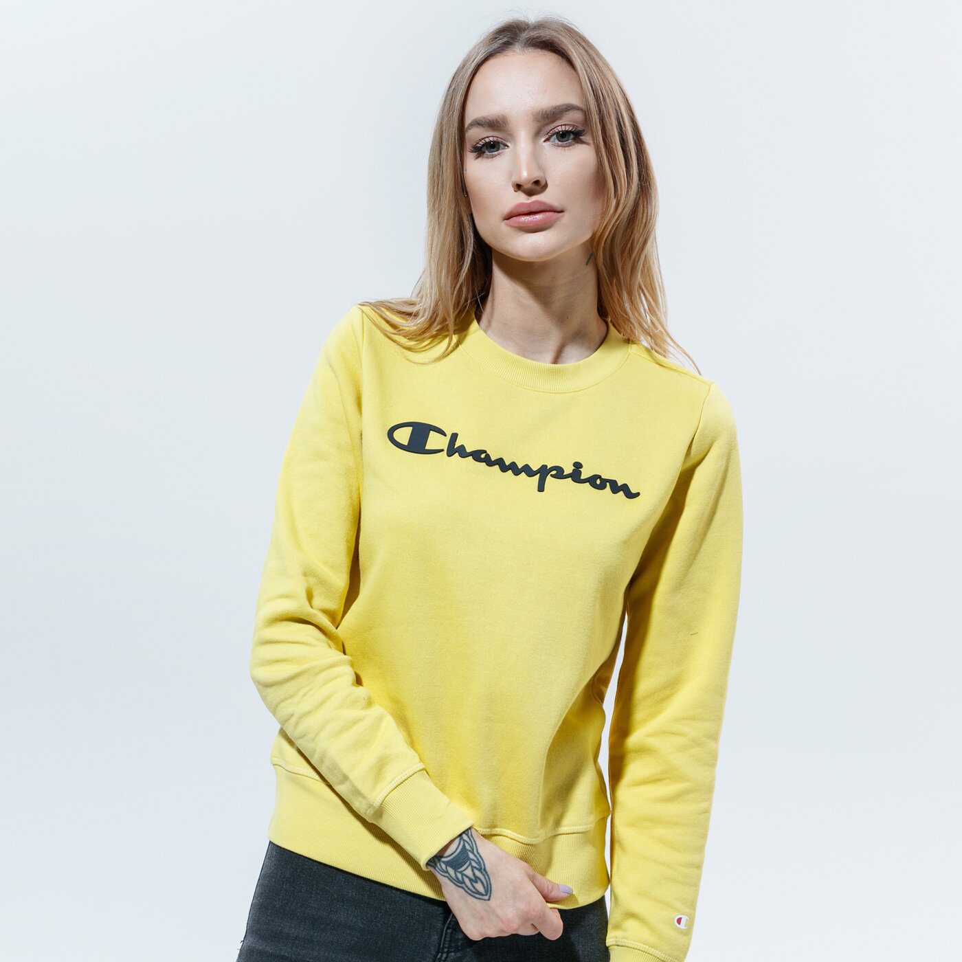 Дамски суичър CHAMPION СУИТЧЪР CREWNECK SWEATSHIRT 113210ys087 цвят горчица