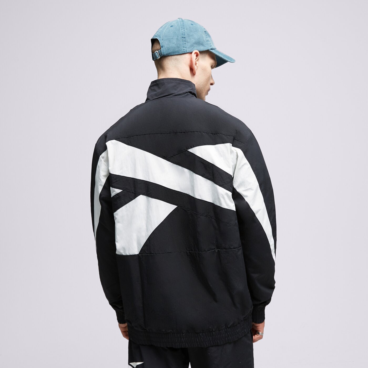 Мъжки суичър REEBOK СУИТЧЪР С ЦИП CL VECTOR TRACKТОП 100031168 цвят черен