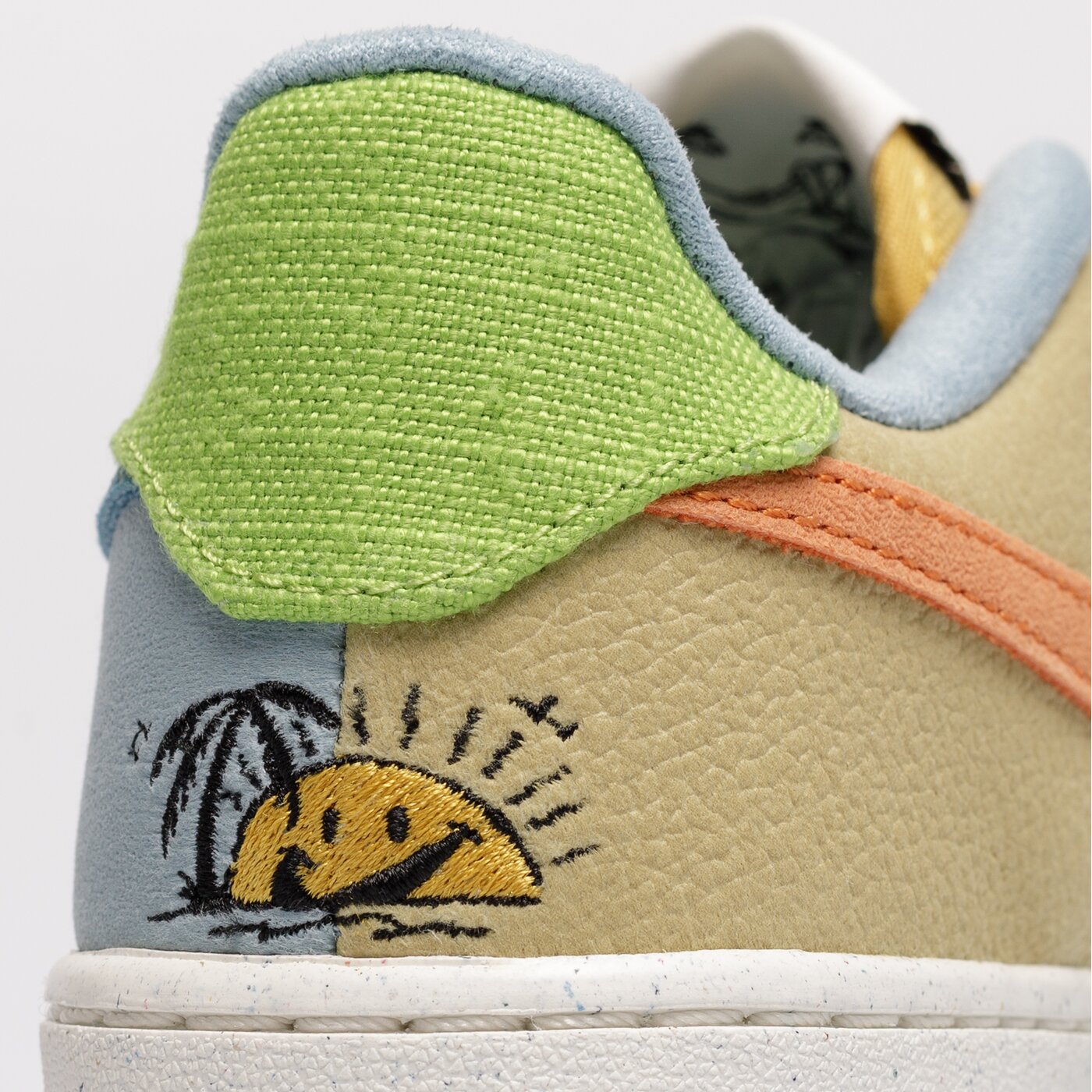 Детски маратонки NIKE AIR FORCE 1 LV8 dm0984-700 цвят многоцветен