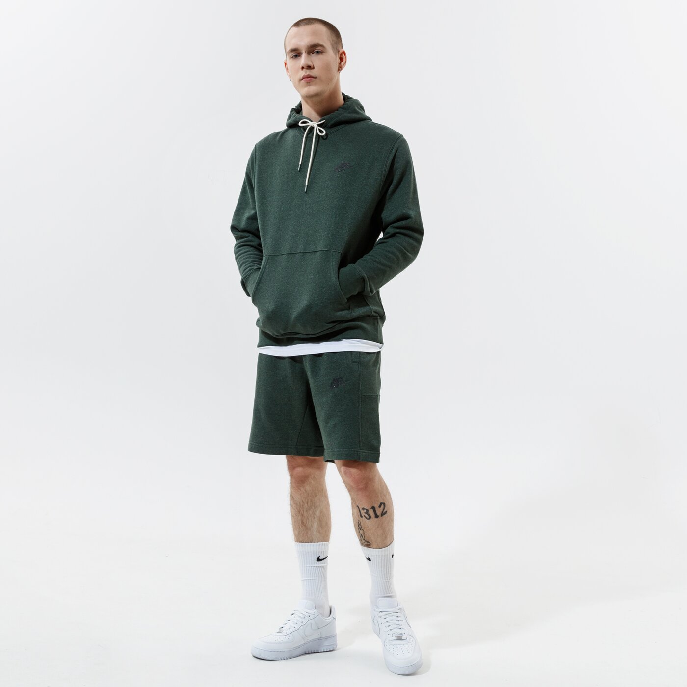 Мъжки къси панталони NIKE ШОРТИ SPORTSWEAR da0688-337 цвят каки