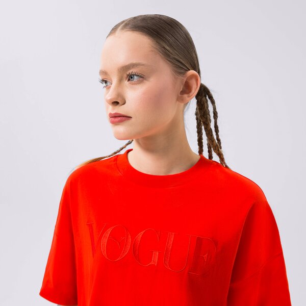 Дамска тениска PUMA ТЕНИСКА PUMA X VOGUE GRAPHIC TEE 534691-95 цвят червен
