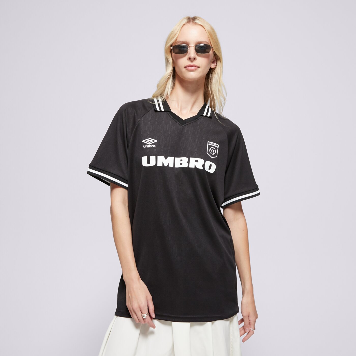 Мъжка тениска UMBRO ТЕНИСКА FOOTBALL JERSEY ul125tsm85001 цвят черен
