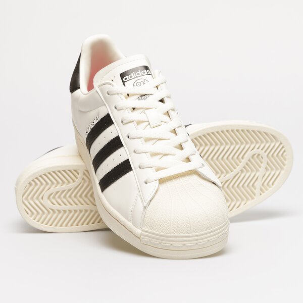 Мъжки маратонки ADIDAS SUPERSTAR  gz2203 цвят бежов